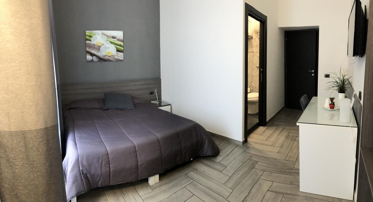 Bed and Breakfast La Dimora Di Garibaldi à Naples Extérieur photo