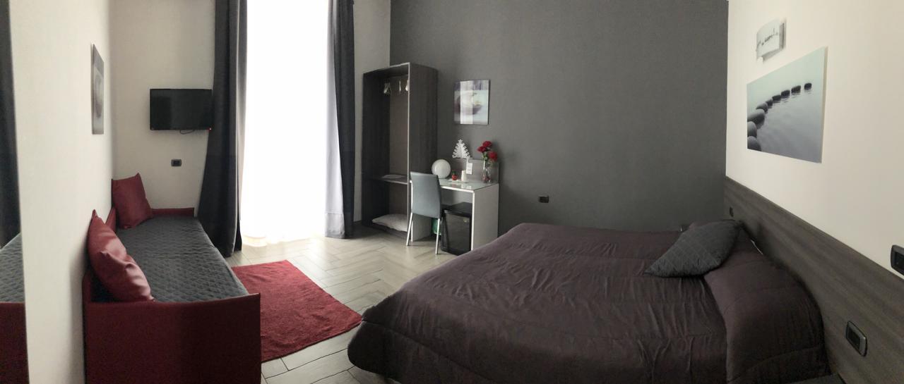Bed and Breakfast La Dimora Di Garibaldi à Naples Extérieur photo